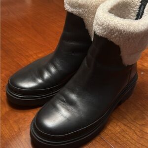 Vince Ankle Boots with Black Leather and Cream Shearling